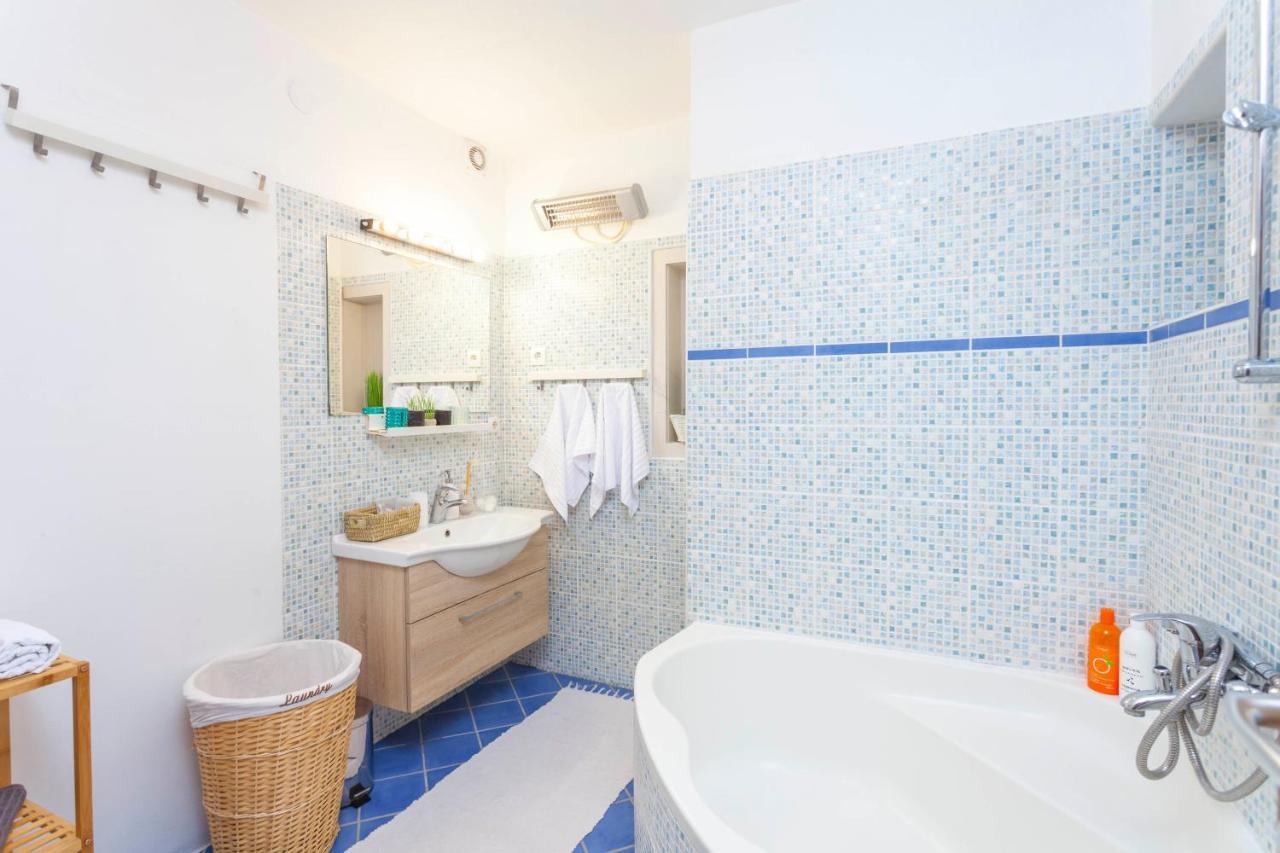 Apartment Mikula Makarska Bagian luar foto